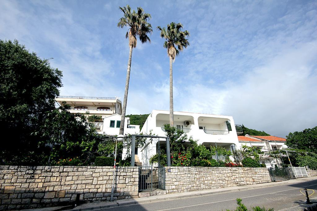 Petrovac Guesthouse Draskovic מראה חיצוני תמונה