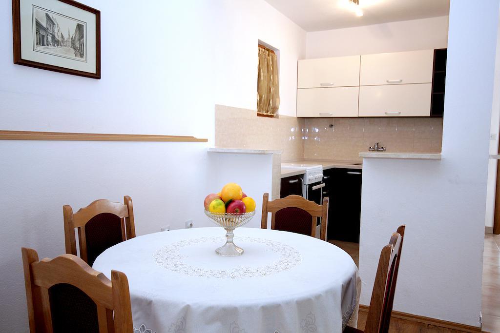 Petrovac Guesthouse Draskovic חדר תמונה